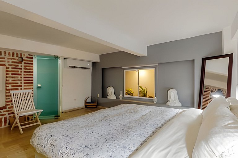 Luxury Duplex Retreat, Old Town