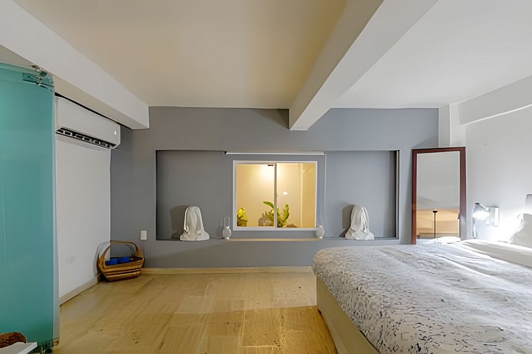 Luxury Duplex Retreat, Old Town