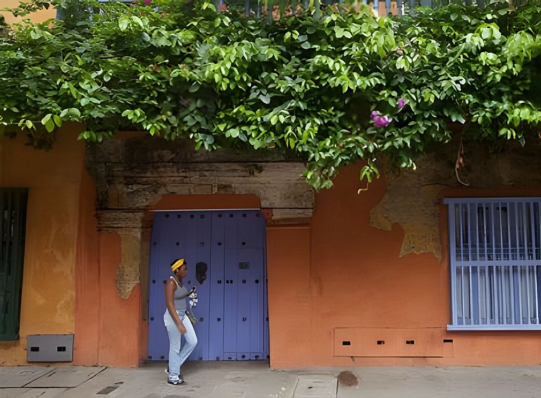 Stylish Old-Town Duplex 2BR, AC, Netflix, Hot Wa