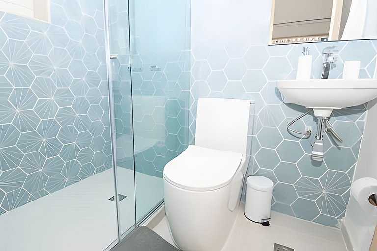 Lux Beach House w/ Rooftop Pool