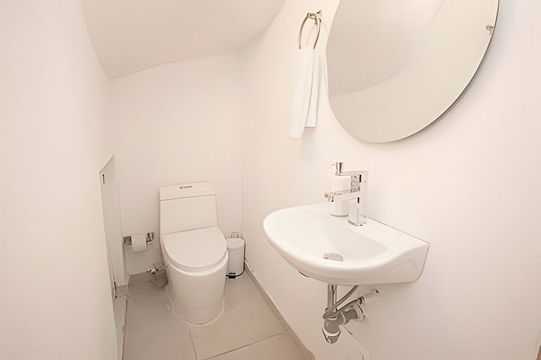 Lux Beach House w/ Rooftop Pool