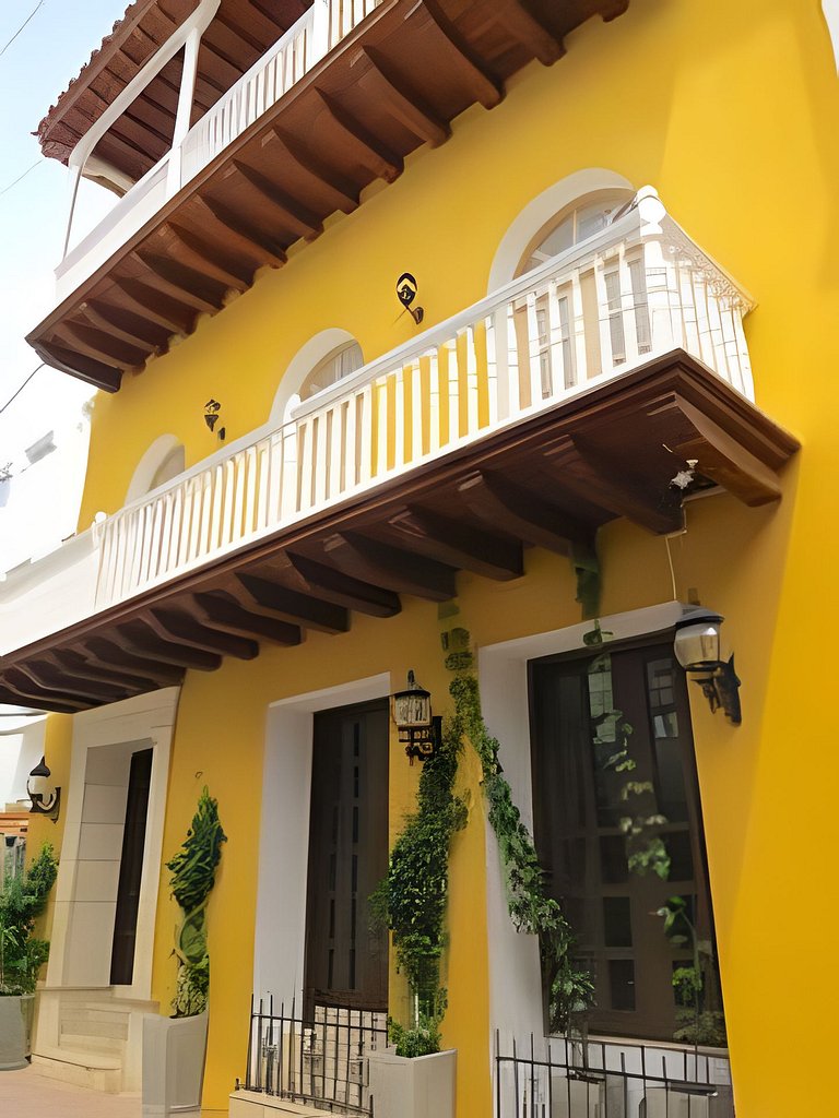 La Domínica, Hip Old Town Villa w/Rooftop Pool