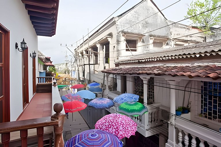 La Domínica, Hip Old Town Villa w/Rooftop Pool