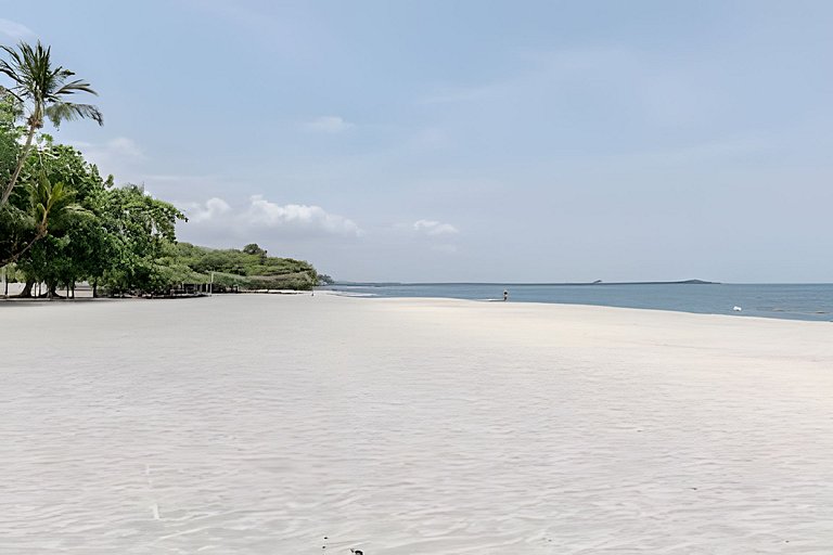 Hermosa y Moderna Casa Frente al Mar WIFi y Kayak