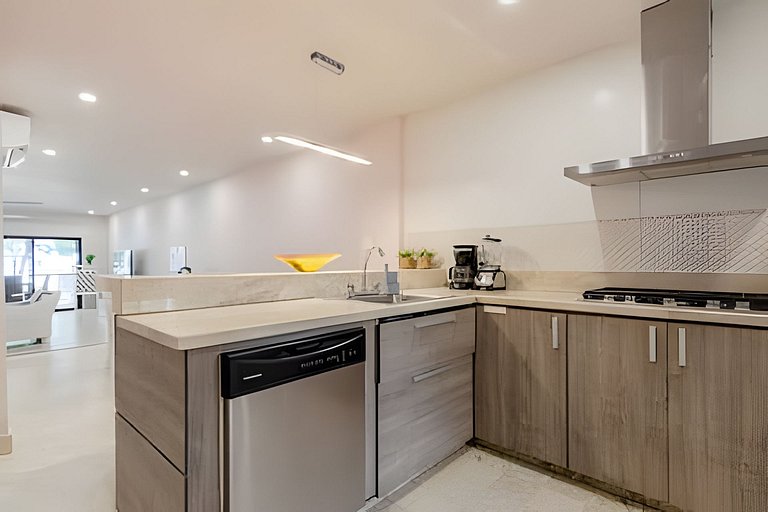 Hermosa y Moderna Casa Frente al Mar WIFi y Kayak