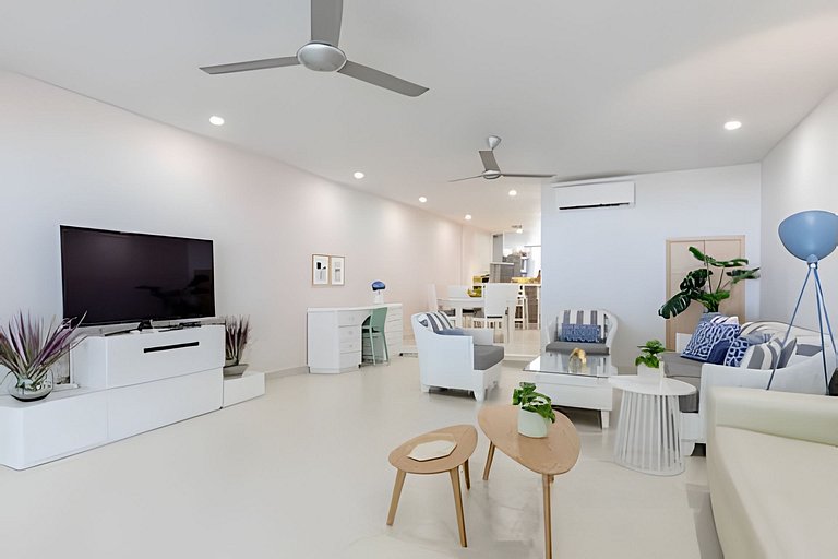 Hermosa y Moderna Casa Frente al Mar WIFi y Kayak