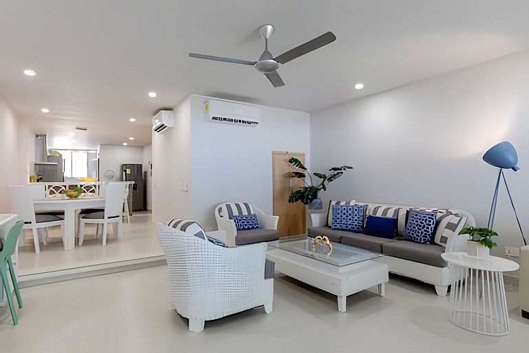 Hermosa y Moderna Casa Frente al Mar WIFi y Kayak