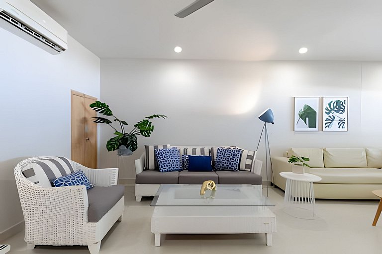 Hermosa y Moderna Casa Frente al Mar WIFi y Kayak