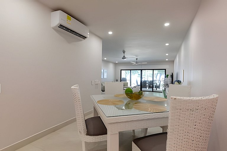 Hermosa y Moderna Casa Frente al Mar WIFi y Kayak