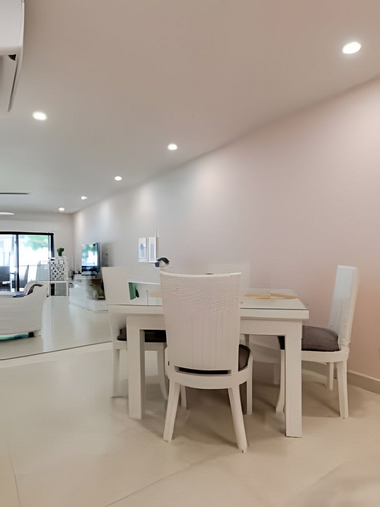 Hermosa y Moderna Casa Frente al Mar WIFi y Kayak