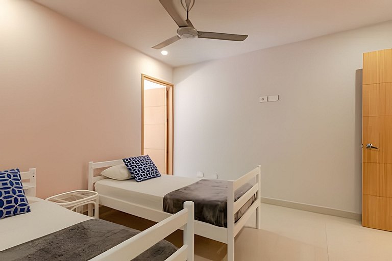 Hermosa y Moderna Casa Frente al Mar WIFi y Kayak