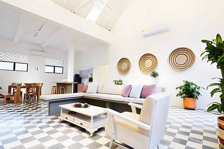 Casa Bruna, OldTown Chic Apt w/Rooftop Jacuzzi