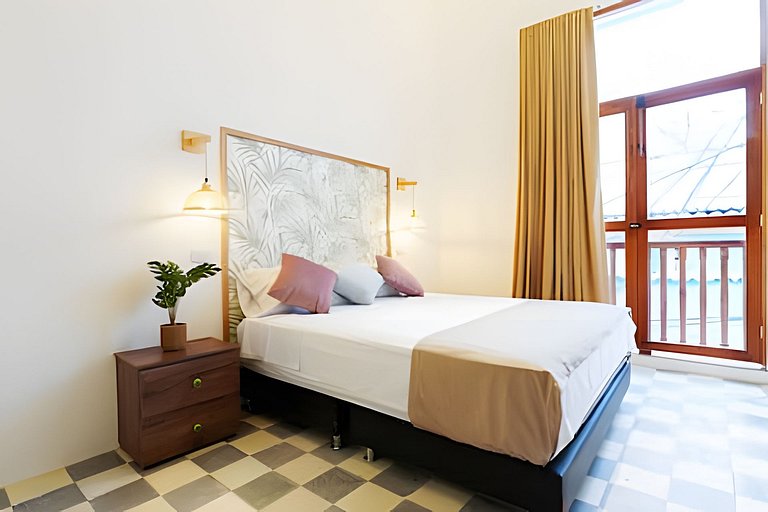 Casa Bruna, OldTown Chic Apt w/Rooftop Jacuzzi