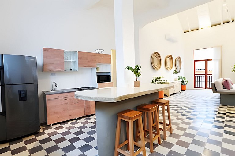 Casa Bruna, OldTown Chic Apt w/Rooftop Jacuzzi