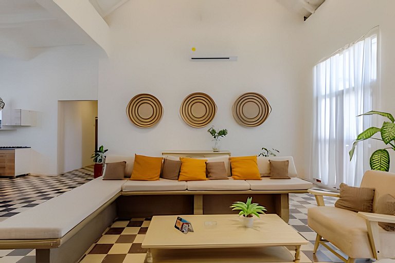 Casa Bruna, OldTown Chic Apt w/Rooftop Jacuzzi