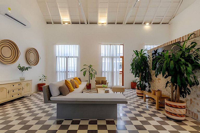 Casa Bruna, OldTown Chic Apt w/Rooftop Jacuzzi