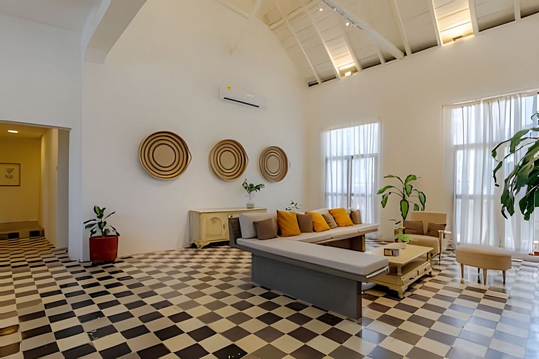 Casa Bruna, OldTown Chic Apt w/Rooftop Jacuzzi