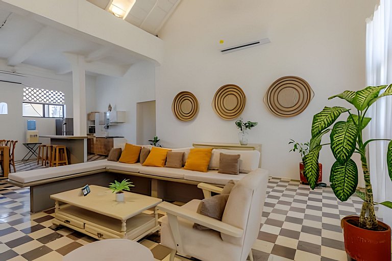 Casa Bruna, OldTown Chic Apt w/Rooftop Jacuzzi