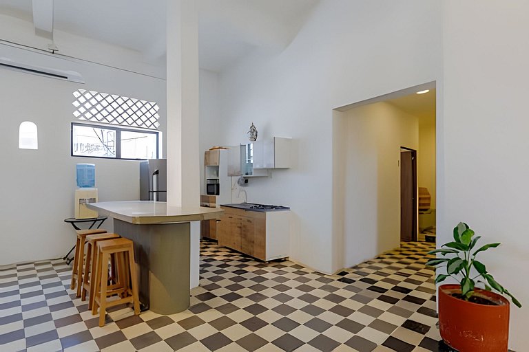 Casa Bruna, OldTown Chic Apt w/Rooftop Jacuzzi