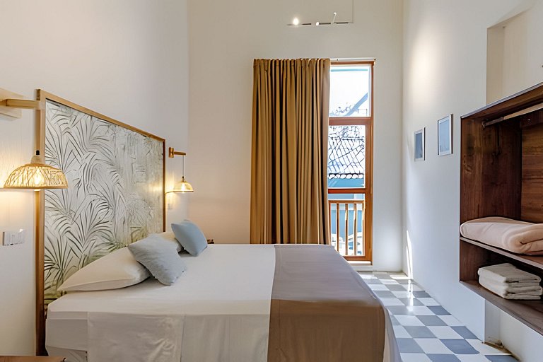 Casa Bruna, OldTown Chic Apt w/Rooftop Jacuzzi