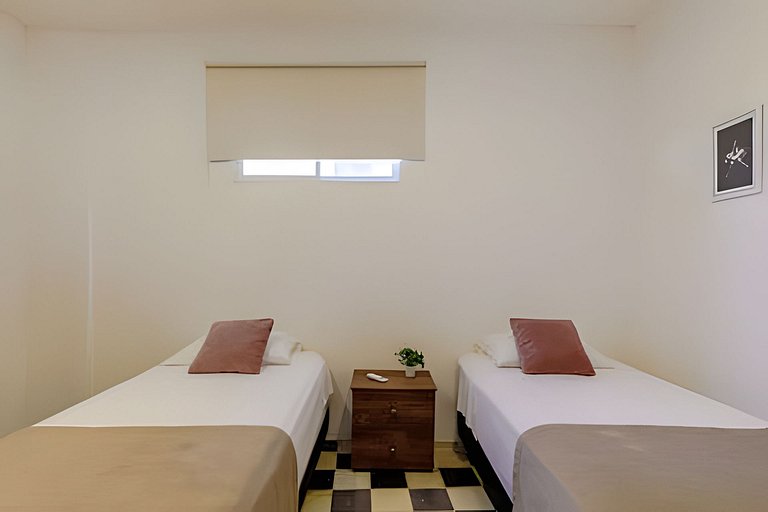 Casa Bruna, OldTown Chic Apt w/Rooftop Jacuzzi