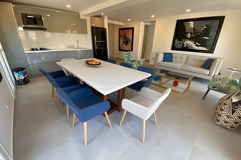 DEAL! Hip & Lovely Apt in Old Town, Hot Water