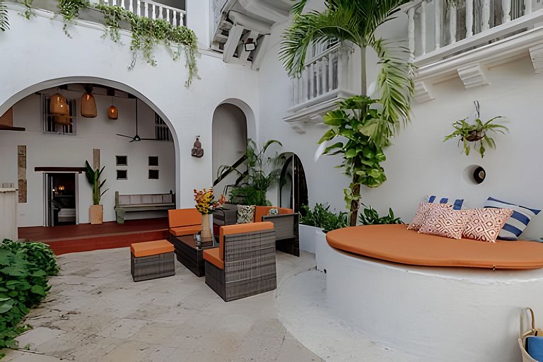 Casa Mayor, Magic & Authentic OldTown Villa w/Pool