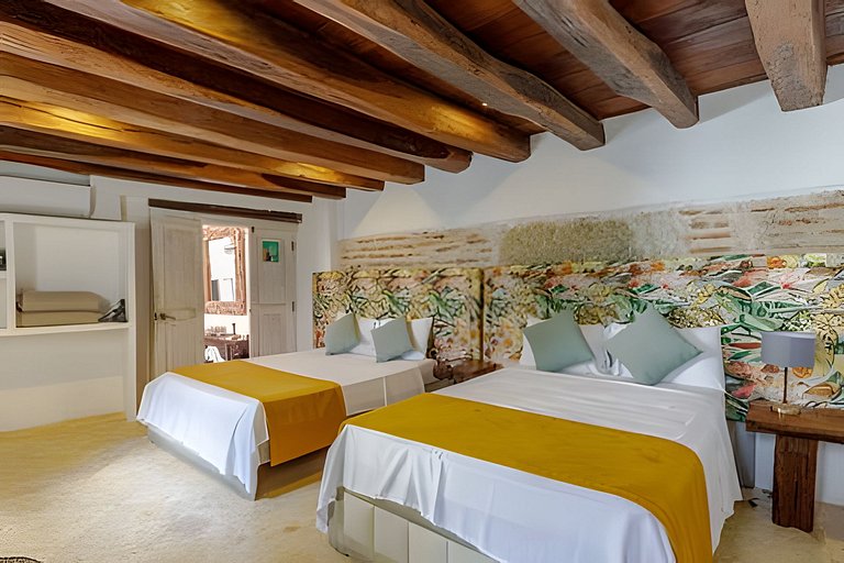 Casa Mayor, Magic & Authentic OldTown Villa w/Pool