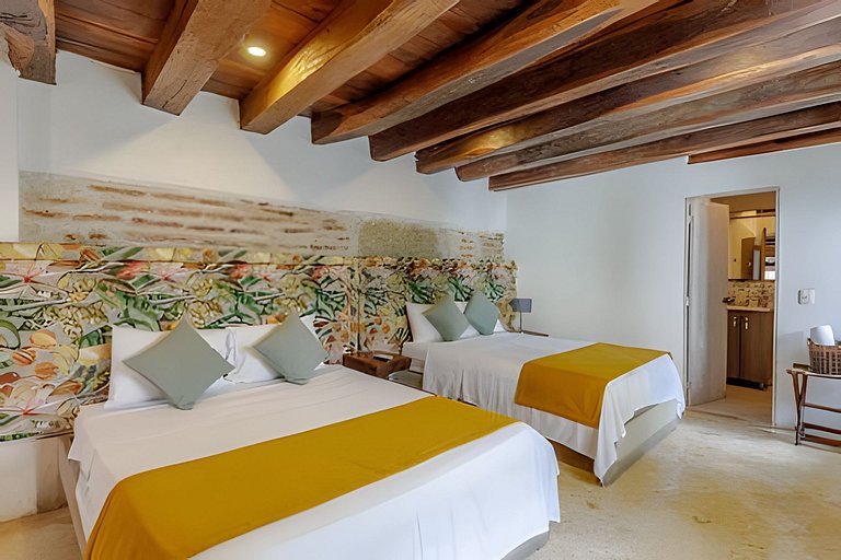 Casa Mayor, Magic & Authentic OldTown Villa w/Pool