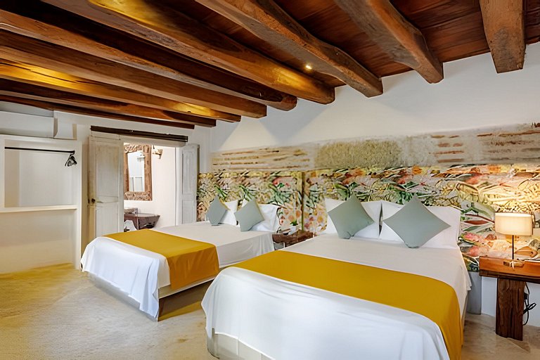 Casa Mayor, Magic & Authentic OldTown Villa w/Pool