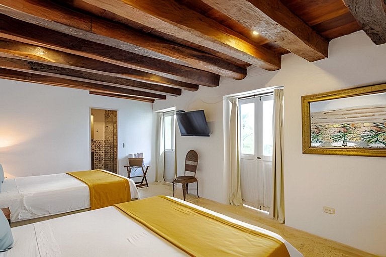 Casa Mayor, Magic & Authentic OldTown Villa w/Pool