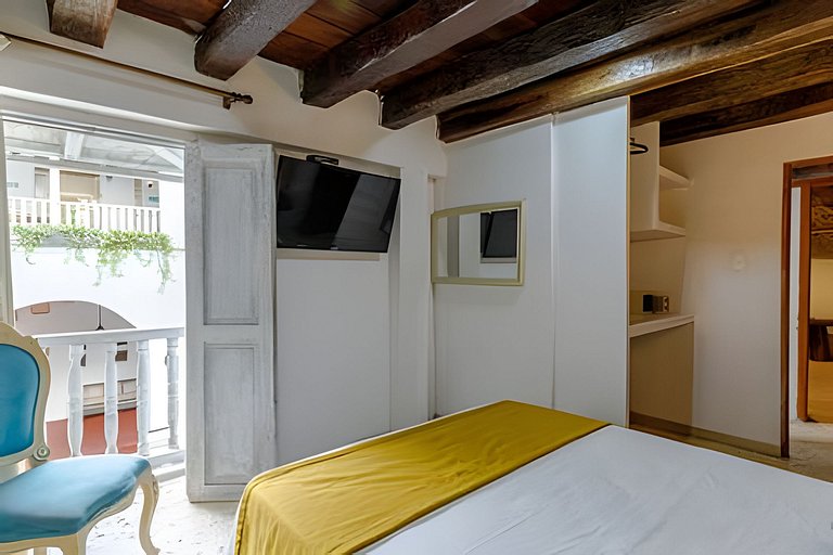 Casa Mayor, Magic & Authentic OldTown Villa w/Pool