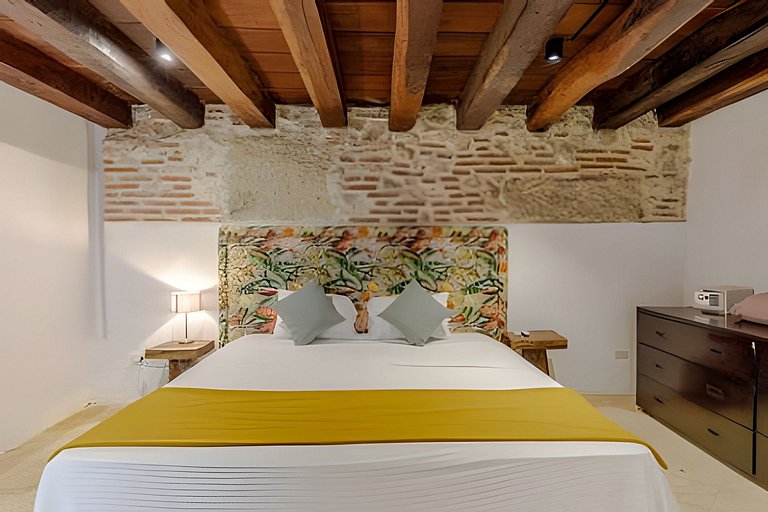 Casa Mayor, Magic & Authentic OldTown Villa w/Pool