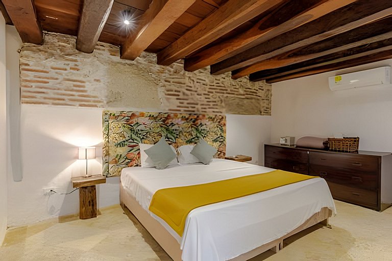 Casa Mayor, Magic & Authentic OldTown Villa w/Pool