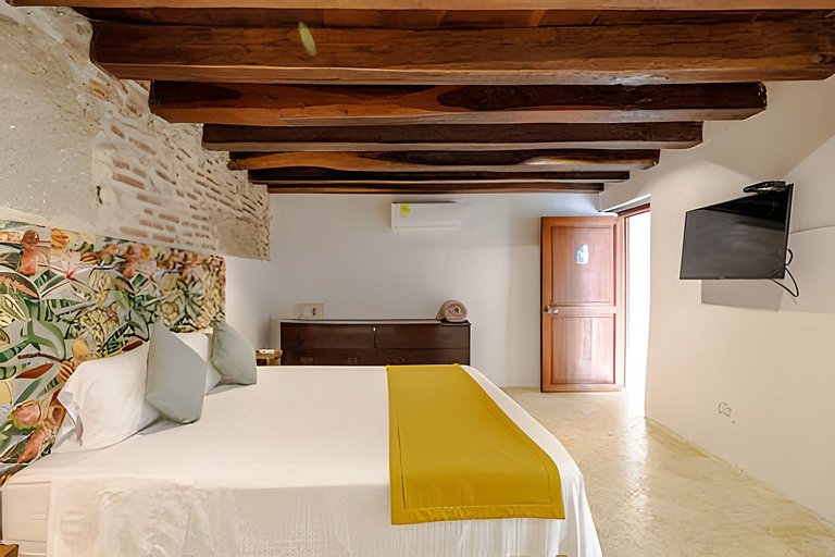 Casa Mayor, Magic & Authentic OldTown Villa w/Pool