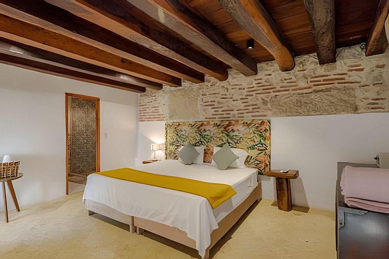 Casa Mayor, Magic & Authentic OldTown Villa w/Pool