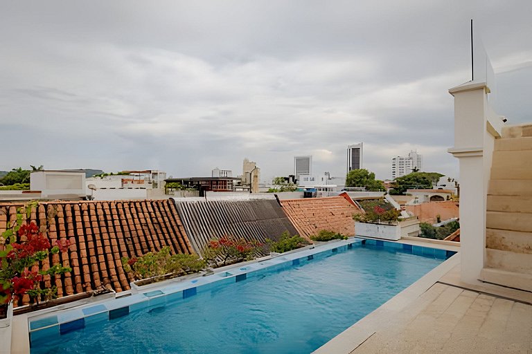 Casa Stella - Authentic Luxury Rooftop Pool