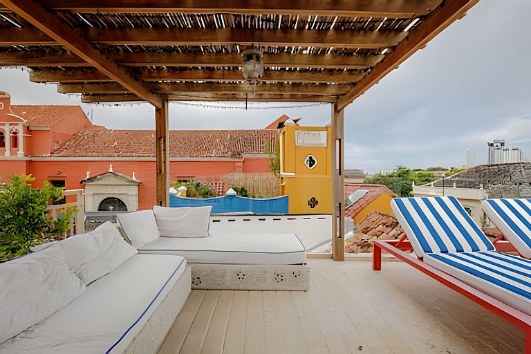 Casa Stella - Authentic Luxury Rooftop Pool